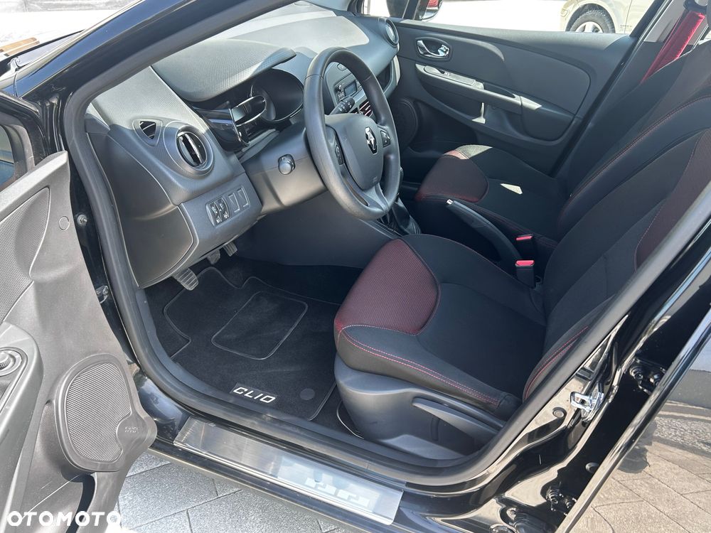 Renault Clio - 7