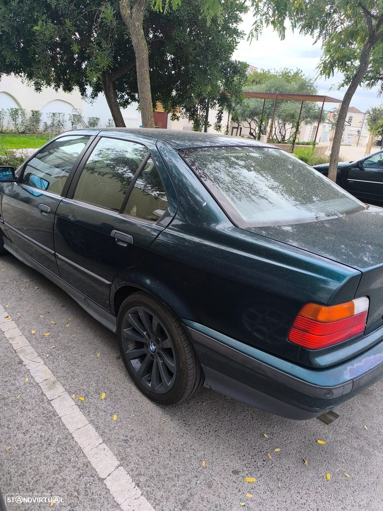 BMW 318 iS - 4