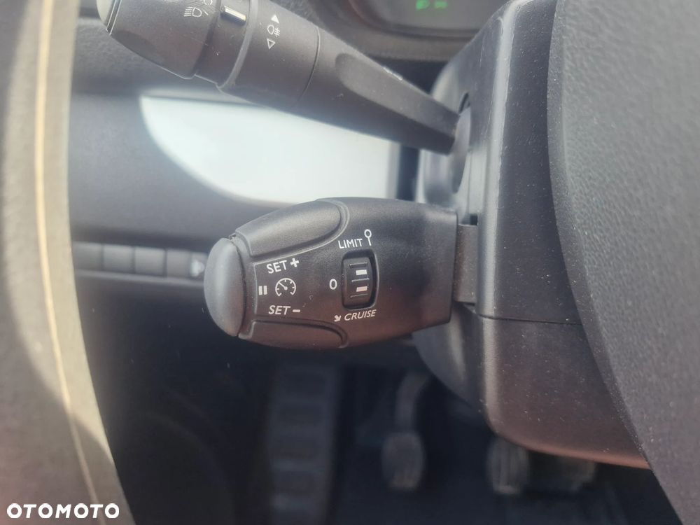 Opel VIVARO - 13
