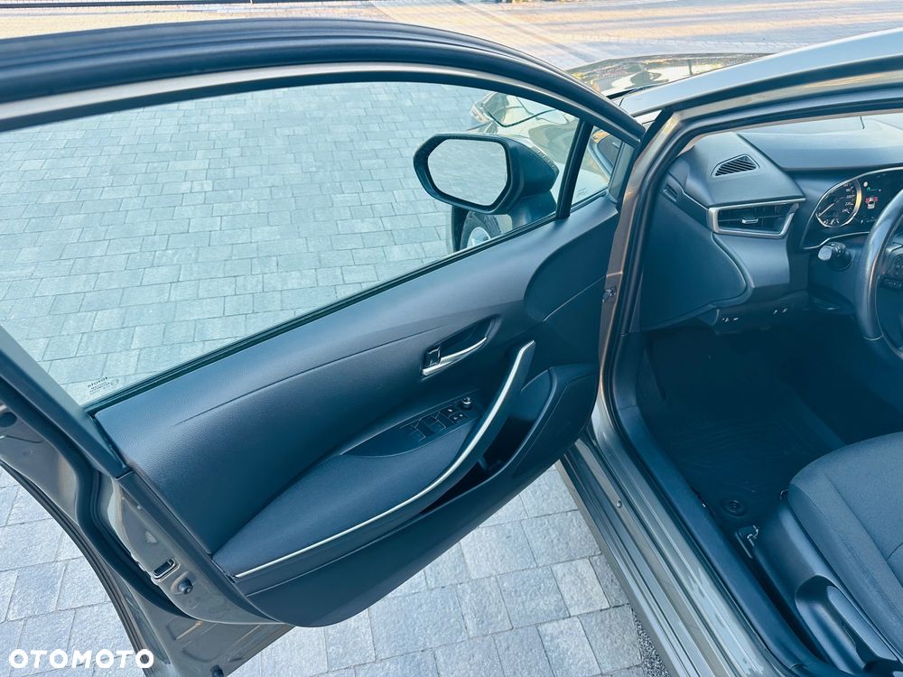 Toyota Corolla 1.8 Hybrid Comfort - 24