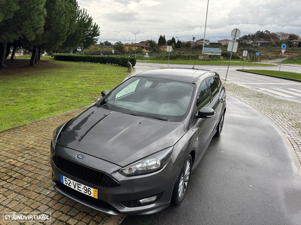 Ford Focus SW 1.5 TDCi EcoBlue ST-Line - 17