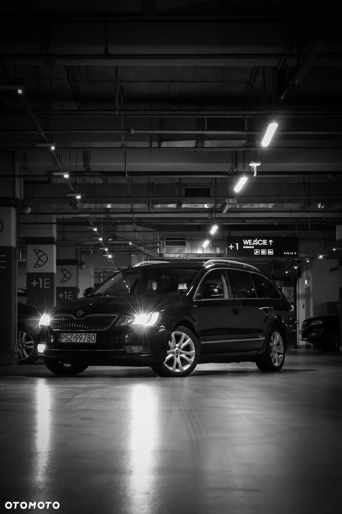 Skoda Superb 2.0 TDI 4x4 Business DSG - 6