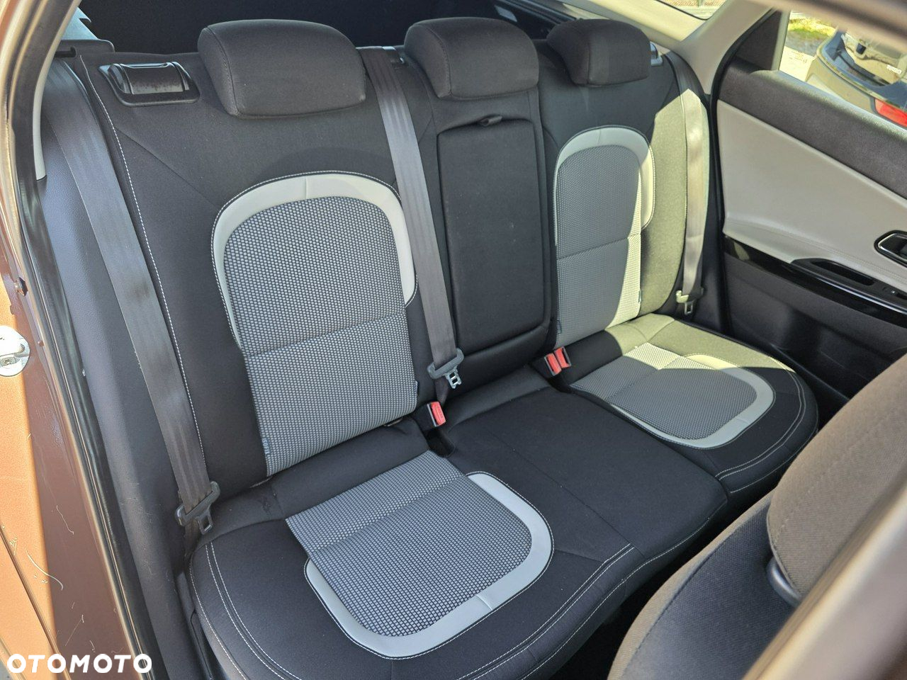 Kia Ceed 1.6 GDI DCT SW Platinum Edition - 15