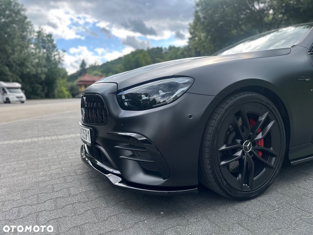 Mercedes-Benz Klasa E AMG 53 4-Matic+ 9G-TRONIC - 26