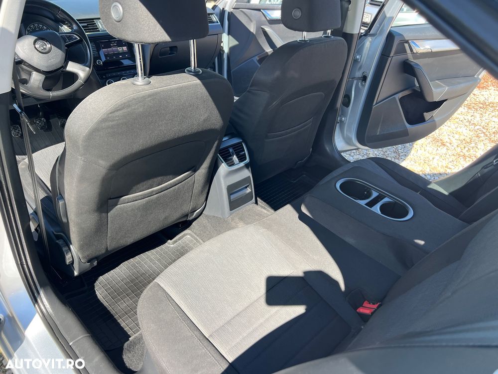 Skoda Octavia 1.2 TSI STYLE - 16