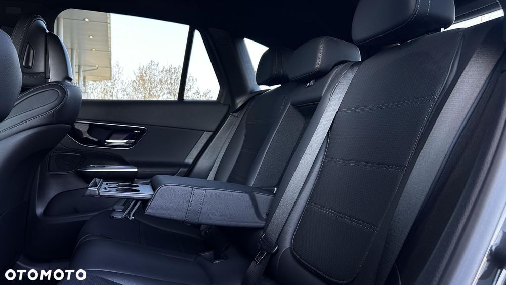 Mercedes-Benz GLC - 26