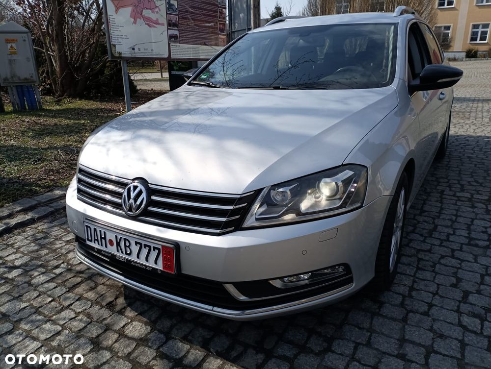 Volkswagen Passat Variant 2.0 Blue TDI DPF Comfortline - 10