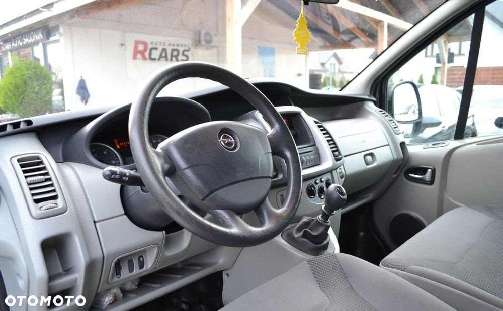 Opel Vivaro - 25