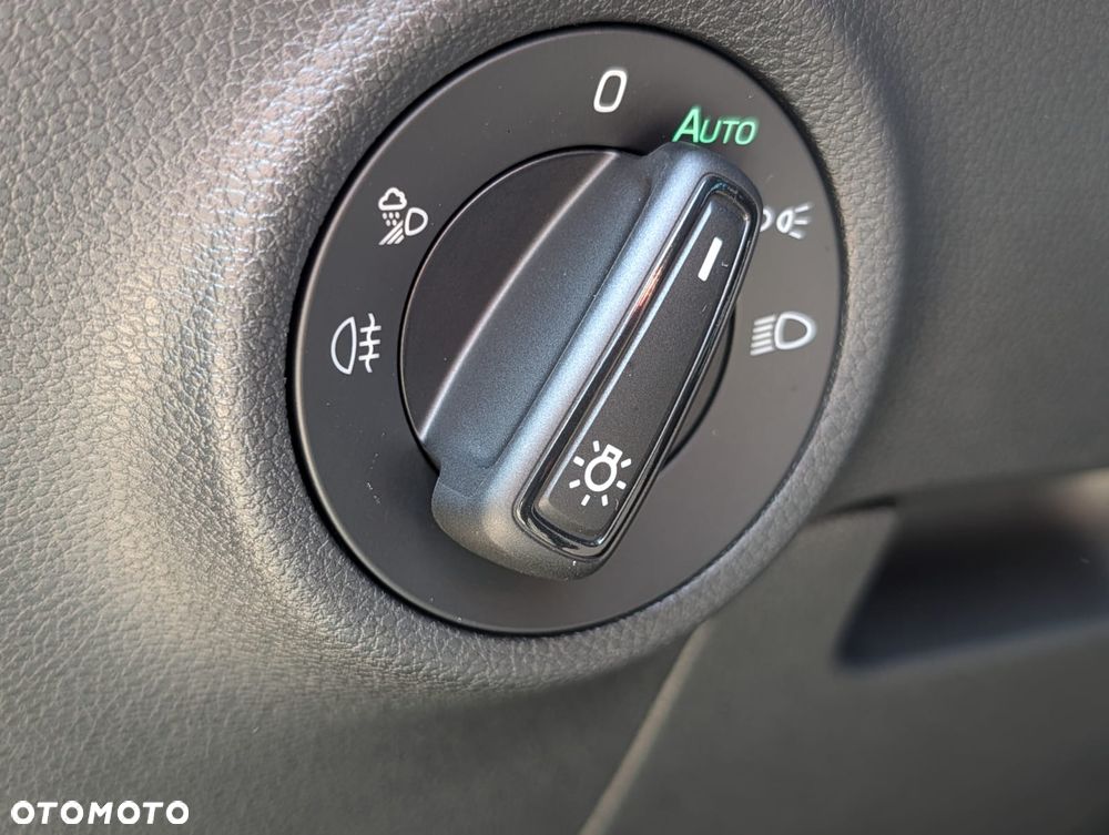Skoda Karoq 1.5 TSI ACT Sportline DSG - 27
