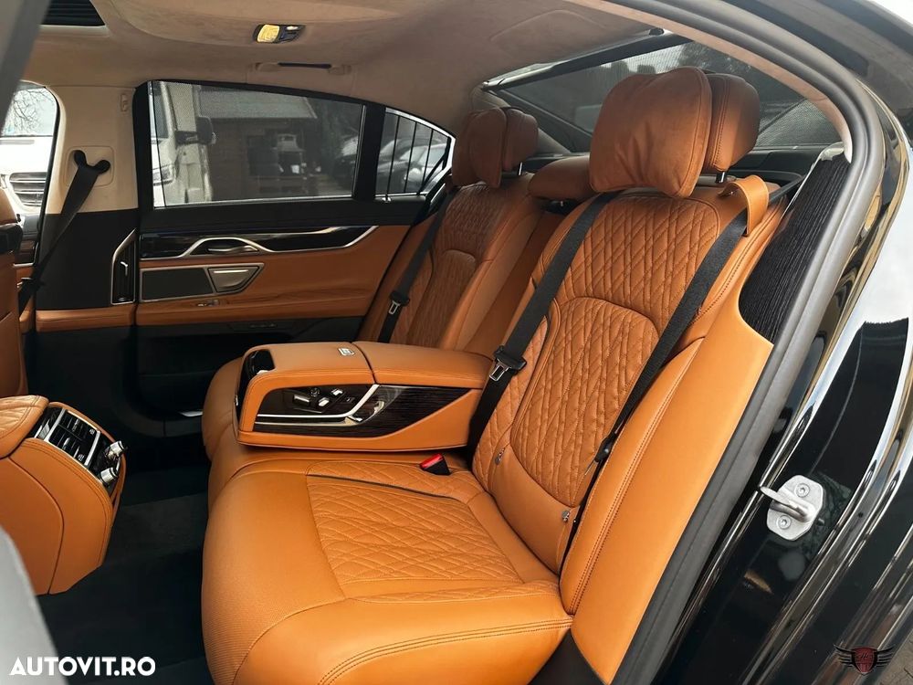 BMW Seria 7 730d xDrive MHEV - 20