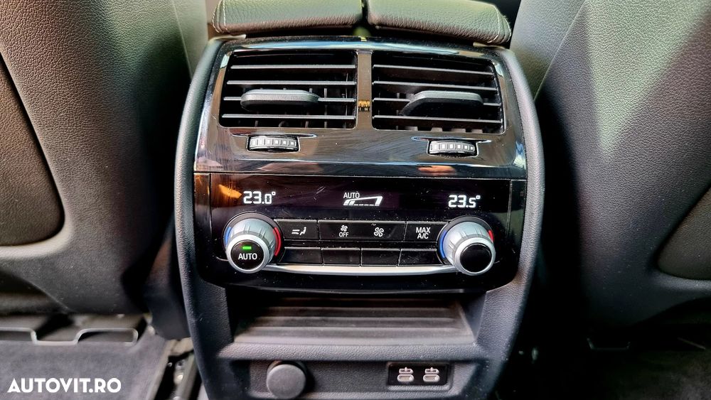 BMW Seria 5 530e Aut. Luxury Line - 37