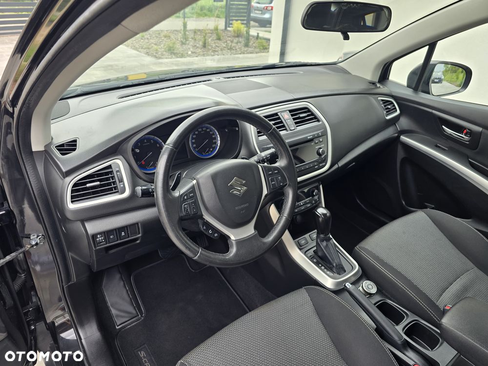 Suzuki SX4 S-Cross 1.6 VVT CVT 4x4 Comfort - 19