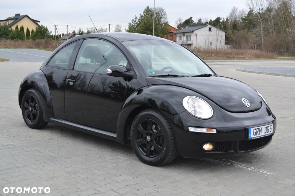 Volkswagen New Beetle - 14