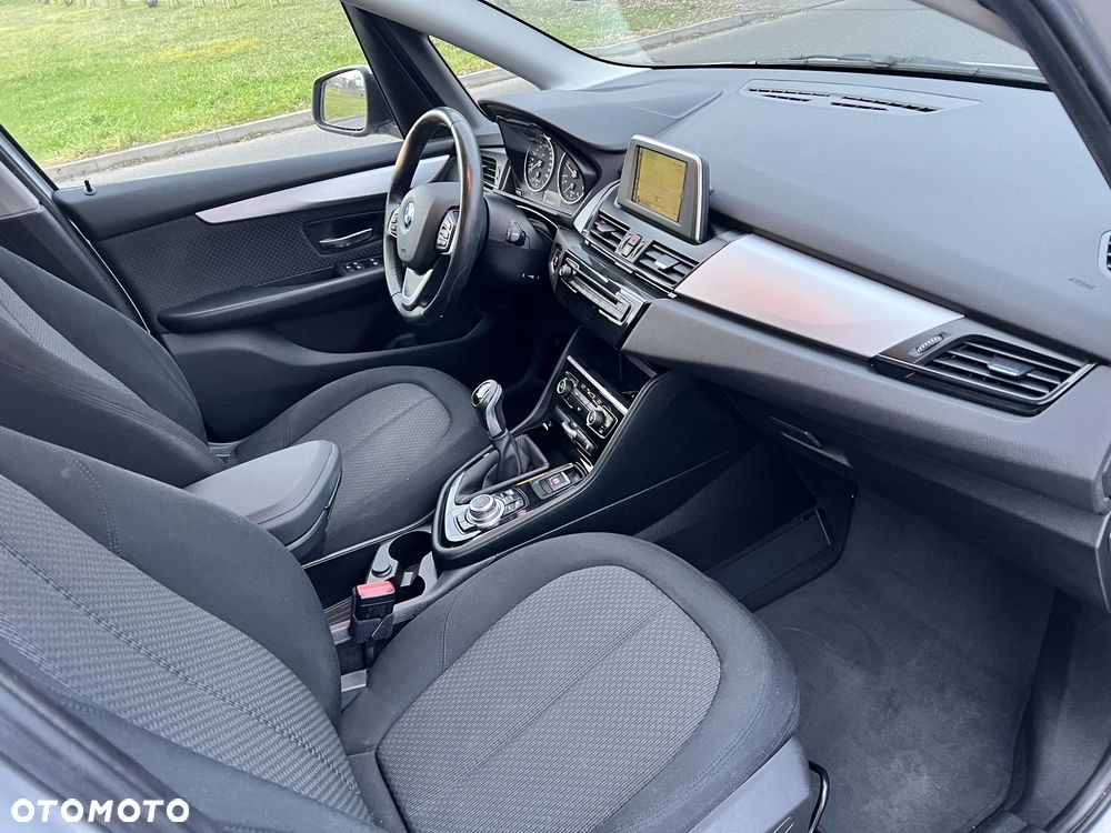 BMW Seria 2 216d - 3