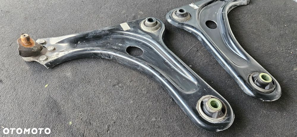 Wahacz przedni lewy prawy przód Citroen C3 III - 2