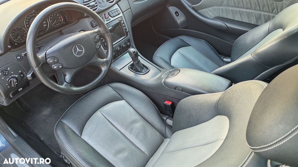 Mercedes-Benz CLK - 25