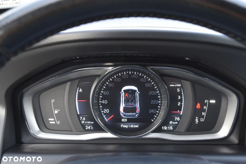 Volvo XC 60 - 32