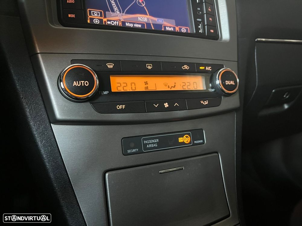 Toyota Avensis SW - 18