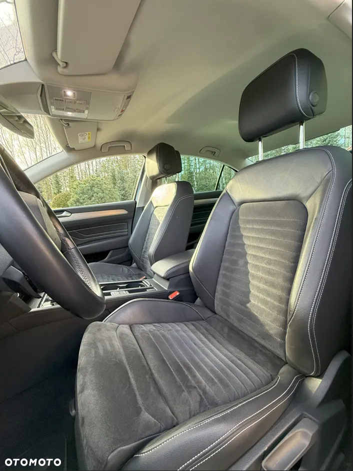 Volkswagen Passat 2.0 TDI Elegance DSG - 13