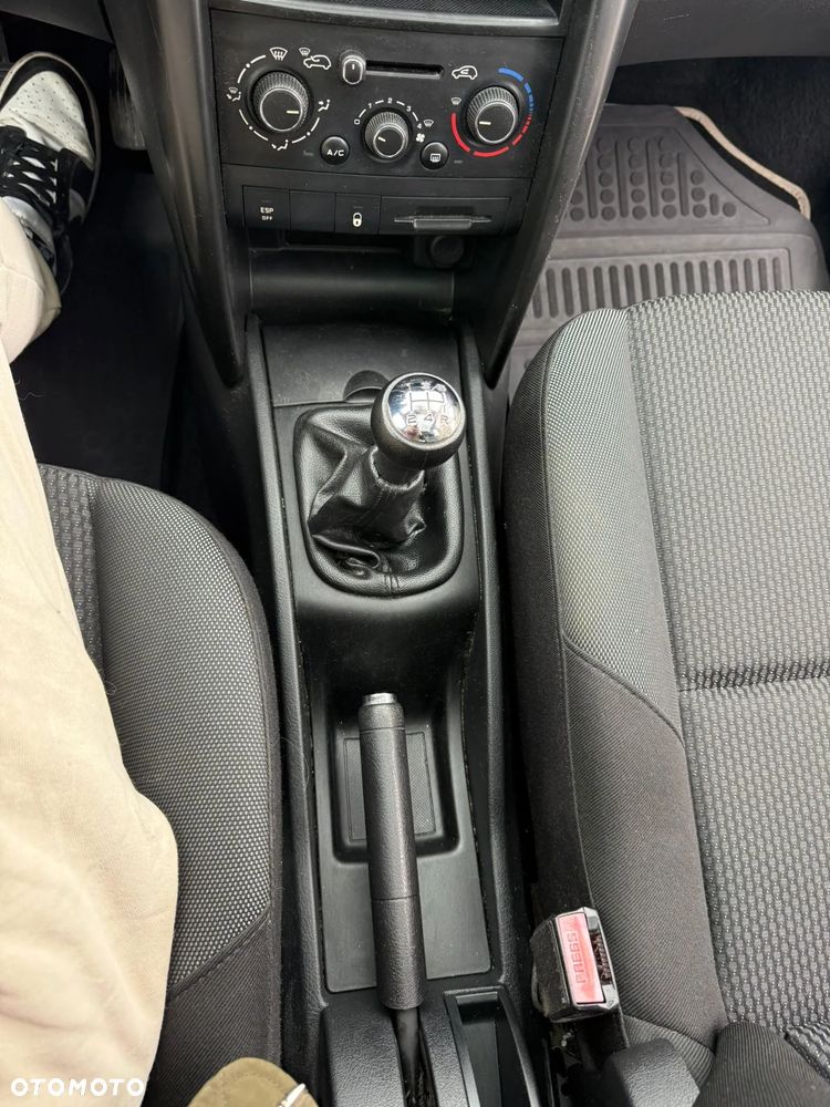 Peugeot 207 1.4 Active - 12