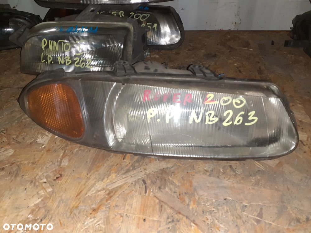 Reflektor PRAWY PRAWA LAMPA PRZÓD ROVER 200