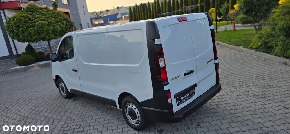 Renault Trafic - 16