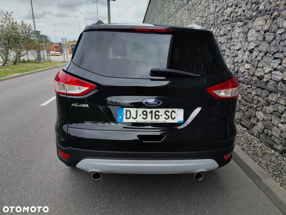 Ford Kuga 2.0 TDCi 2x4 Titanium - 12