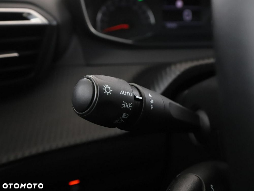 Peugeot 2008 PureTech 100 Style - 34