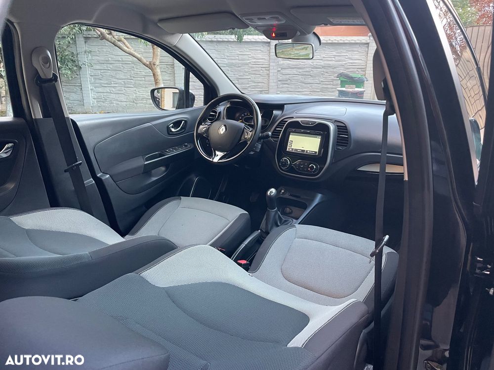 Renault Captur - 23
