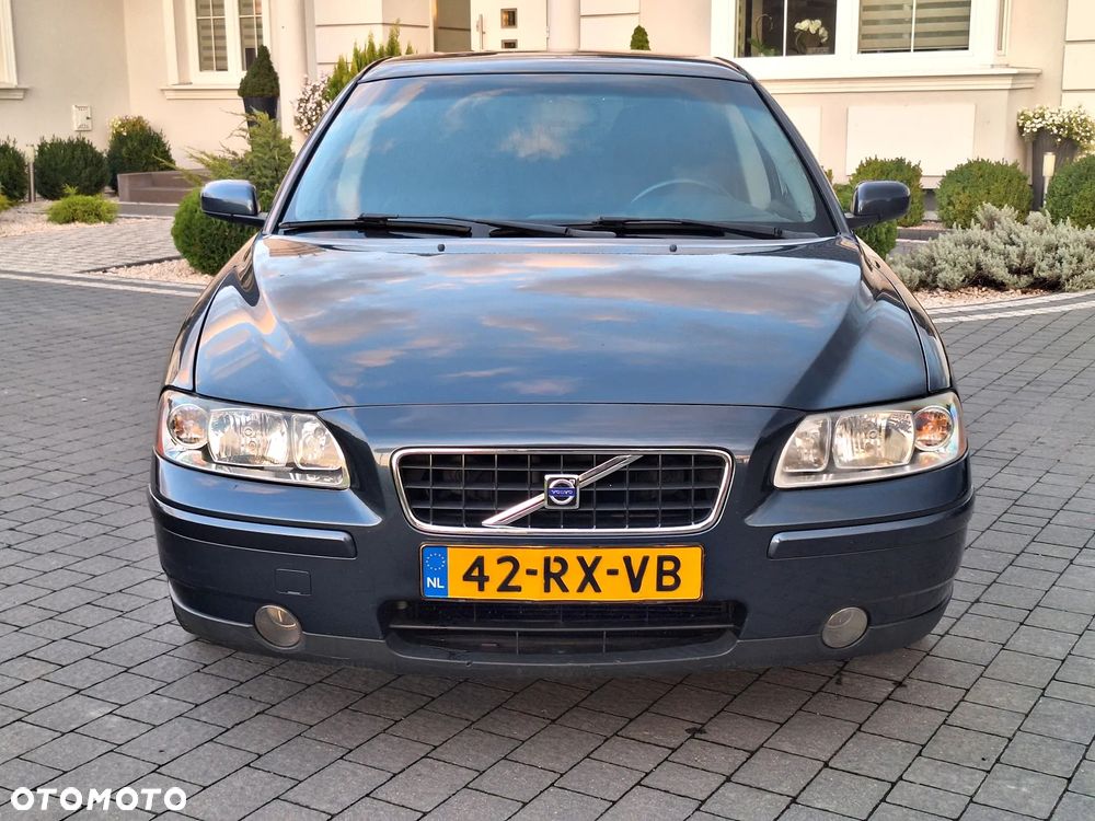 Volvo S60 2.4 Momentum - 22