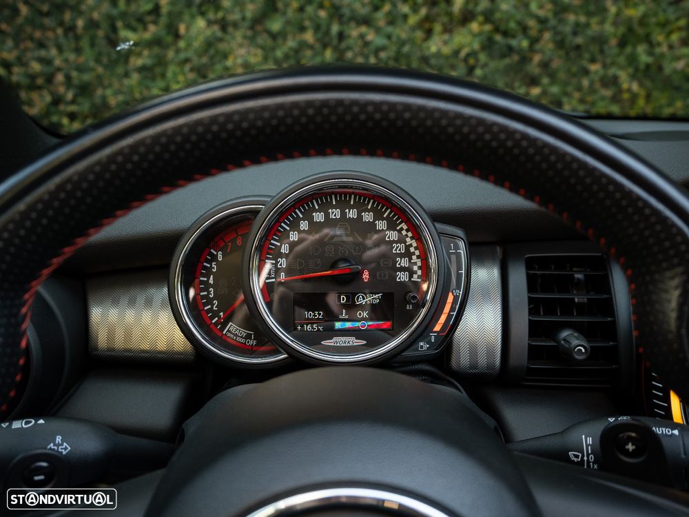 MINI Cabrio John Cooper Works Auto Desportiva - 37