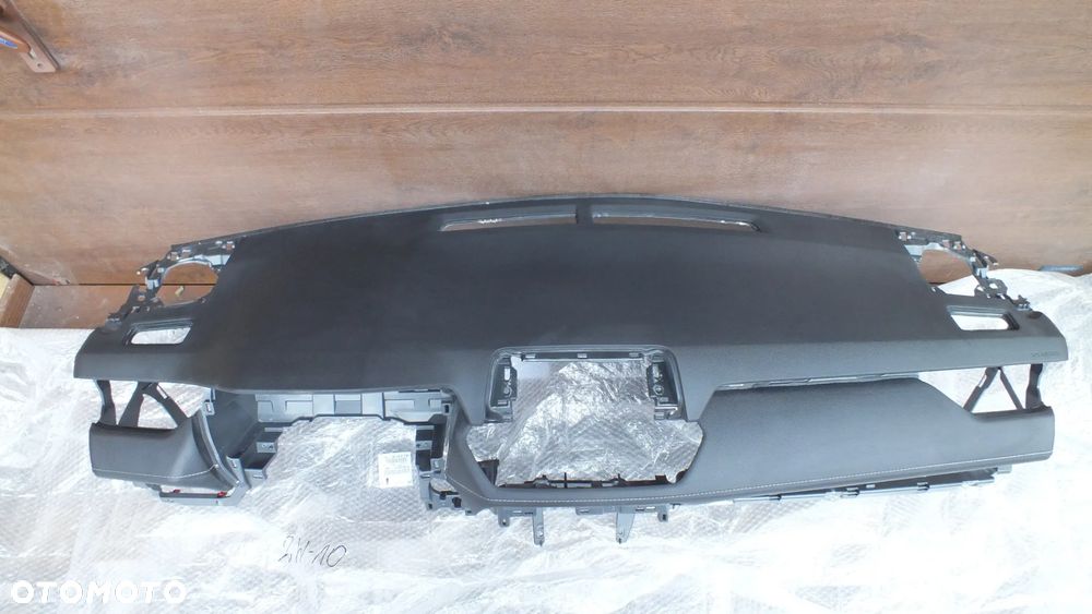 Deska konsola Toyota Rav 4   V - 2