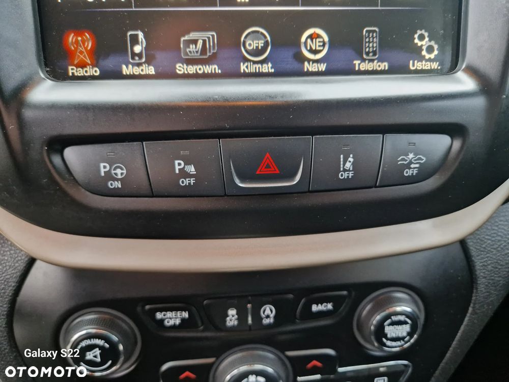 Jeep Cherokee - 20