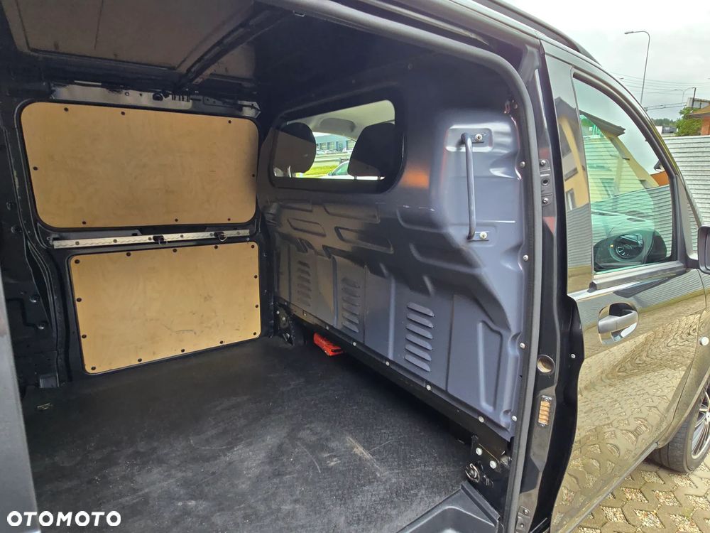 Mercedes-Benz Vito - 29