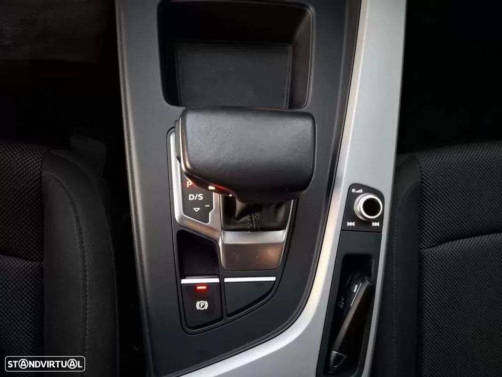 Audi A4 Avant 35 TDI Advanced S tronic - 44