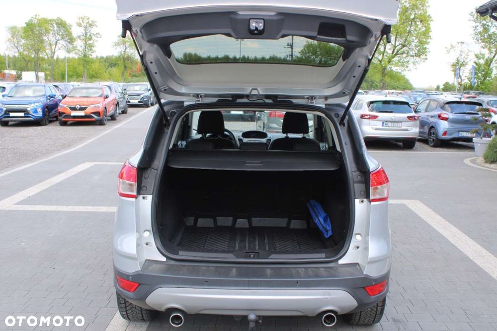 Ford Kuga - 16
