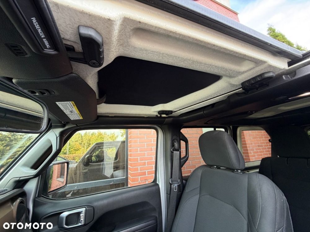 Jeep Wrangler - 27