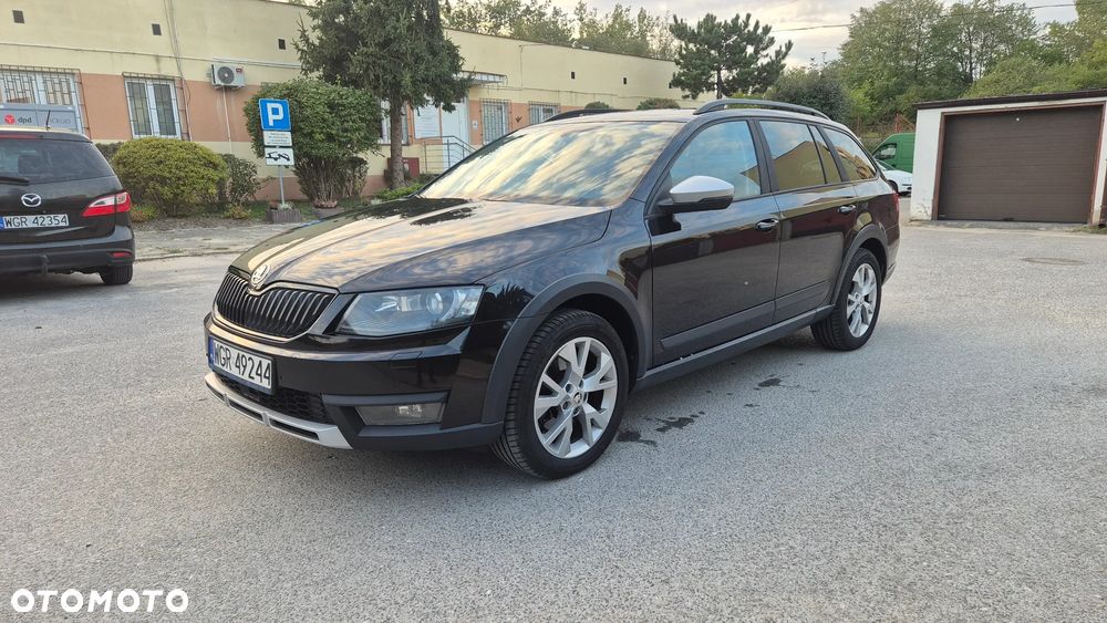 Skoda Octavia Scout 2.0 TDI 4x4 DSG - 6