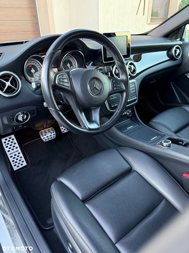 Mercedes-Benz GLA 250 4-Matic - 23