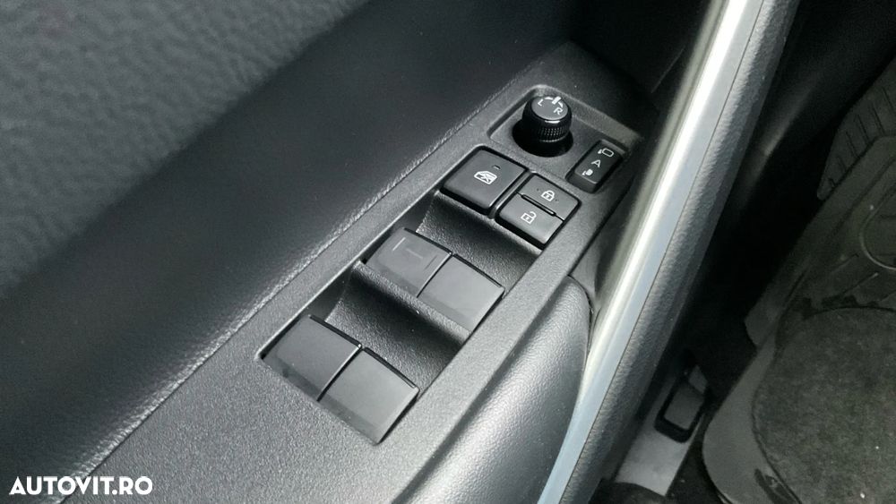 Toyota Corolla Cross 1.8I 2WD Active - 29