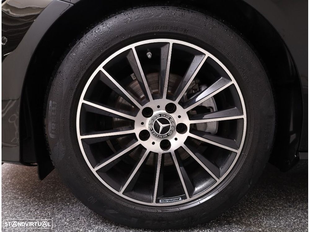 Mercedes-Benz E 220 d AMG Line - 37