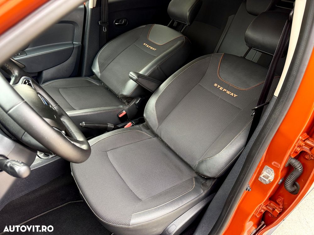 Dacia Sandero TCe 90 Celebration - 9