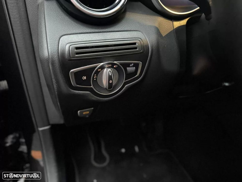 Mercedes-Benz GLC 300 de Coupe 4Matic 9G-TRONIC - 16