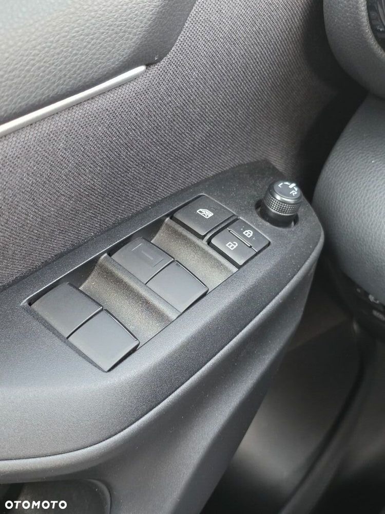 Toyota Yaris Hybrid 1.5 Style - 17