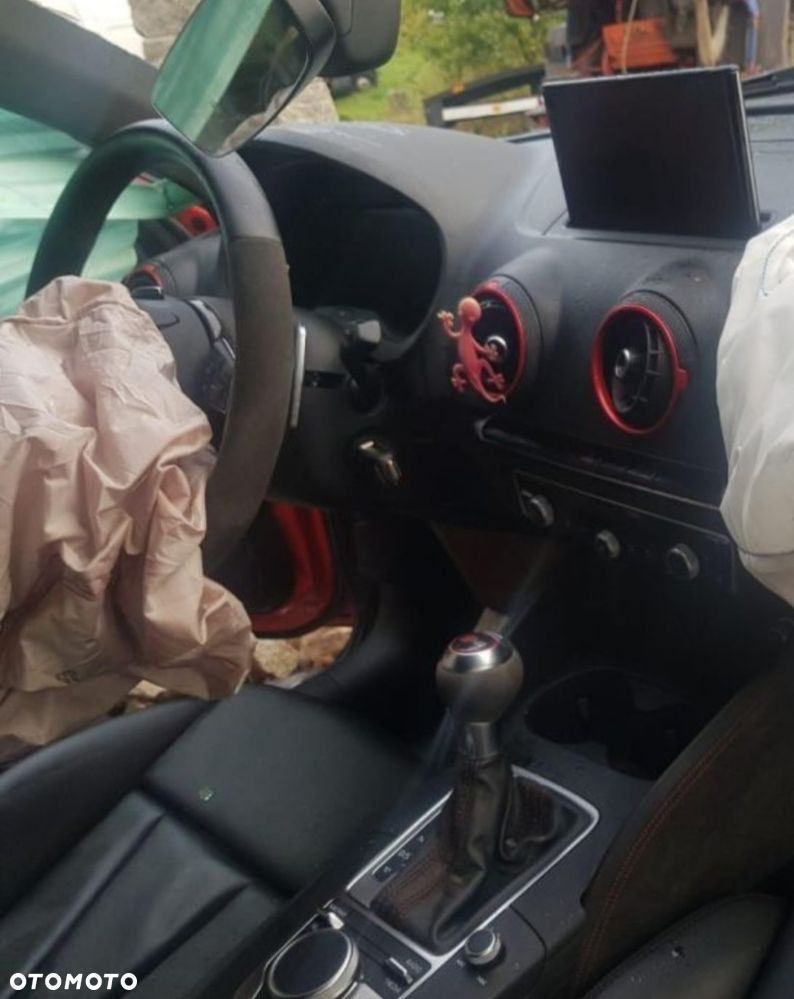 LUSTERKO ZEWNĘTRZNE DRZWI DACH ĆWIARTKA ZAWIESZENIE WAŁ MOST DYFER PODSUFITKA KIEROWNICA LISTWY AUDI RS3 8V SEDAN 18r. - 6