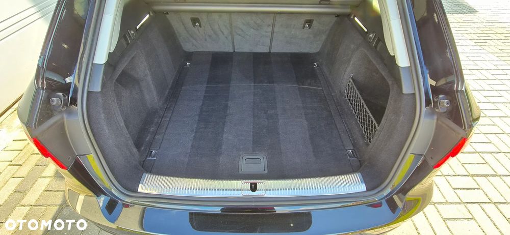 Audi A4 Avant 2.0 TDI ultra S tronic - 28