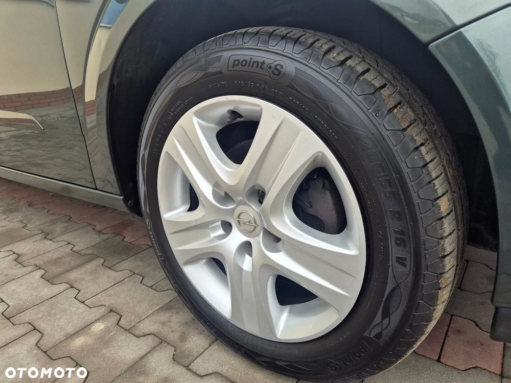 Opel Astra 1.6 Enjoy - 9