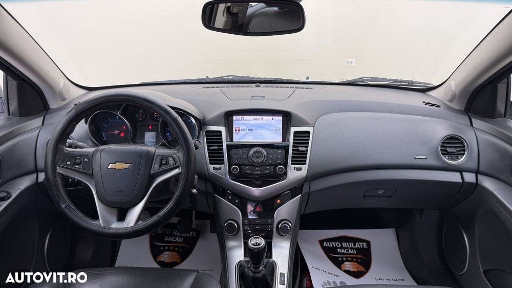 Chevrolet Cruze - 8