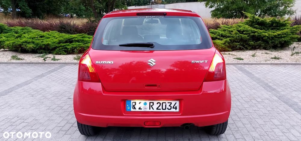 Suzuki Swift 1.3 Limited 25 - 14