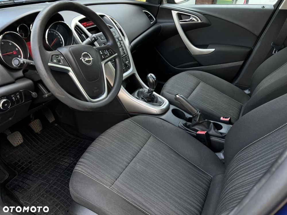 Opel Astra - 10